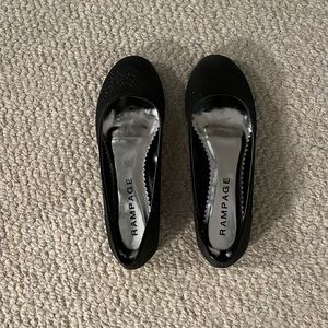 NIB Black Gllitter Flats